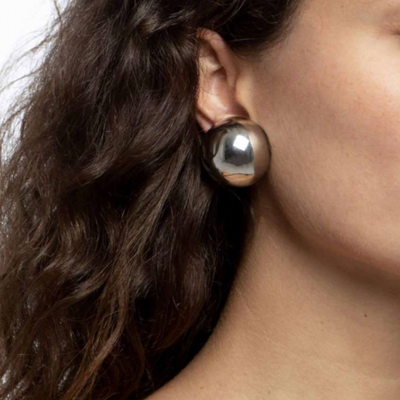 Sade silver earrings from Silvia Gnecchi.